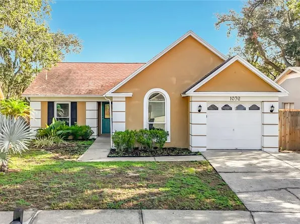 1032 Hardwood Dr, Valrico, FL 33596