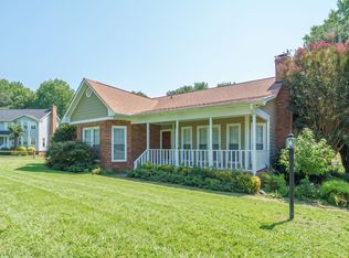 5142 Blackberry Ln, Matthews, NC 28104