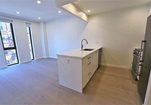 5th image of 41-26 44th St #5C