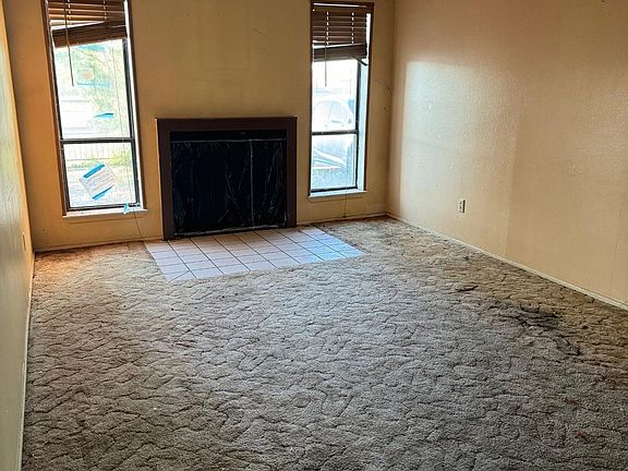 3rd image of 3616 Ciniza Dr
