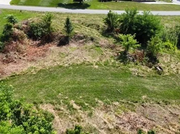 10-7 Windcrest Dr #6, Cecil, PA 15321