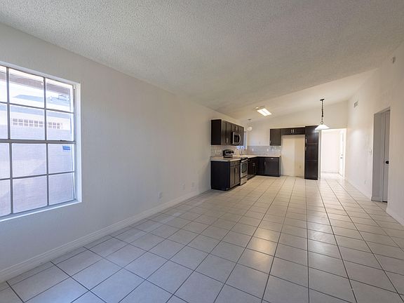 3rd image of 8329 W Sells Dr