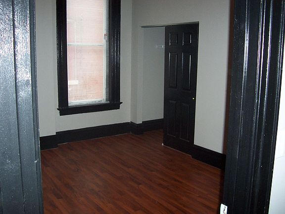 5th image of 2742 Osage St Floor 1