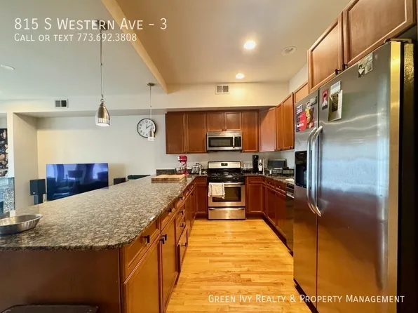 815 S Western Ave APT 3, Chicago, IL 60612