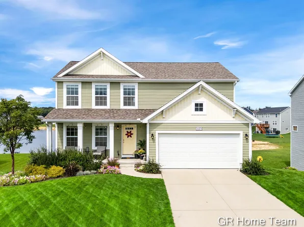 14479 Tupelo Dr, West Olive, MI 49460
