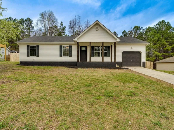 329 Pinewood Dr, Rock Spring, GA 30739