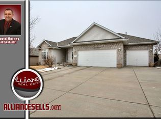 8722 S 97th Ave, La Vista, NE 68128