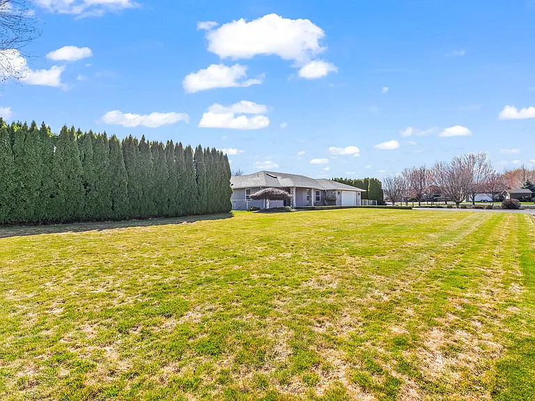 7700 Ryegrass Rd — Photo 5