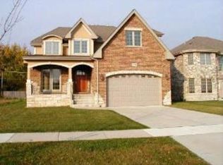 8536 Austin Ave, Burbank, IL