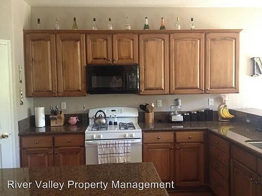 2nd image of 2912 N Platte Way