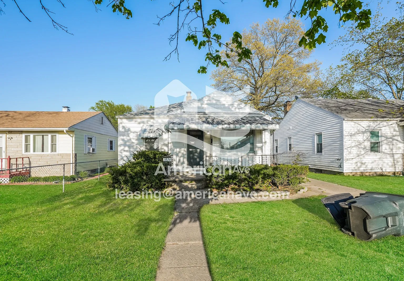 2 bed, 1.0 bath, 862 sqft, $929 — Photo 1
