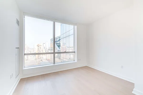 Rented by Compass | media 13