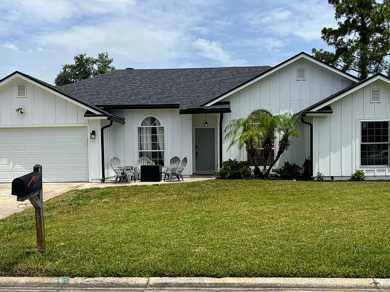13241 Eucalyptus Dr — Photo 4