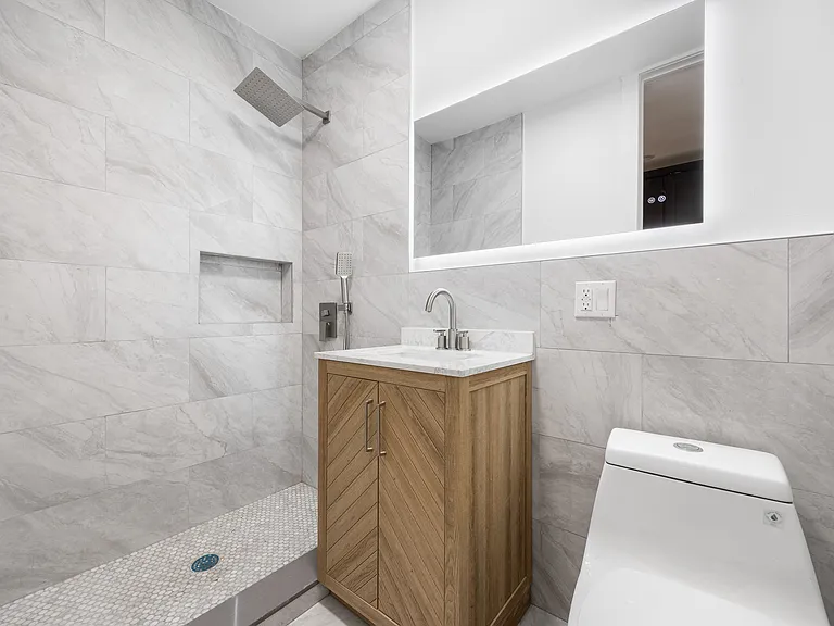 75 Bainbridge St #4B — Photo 14