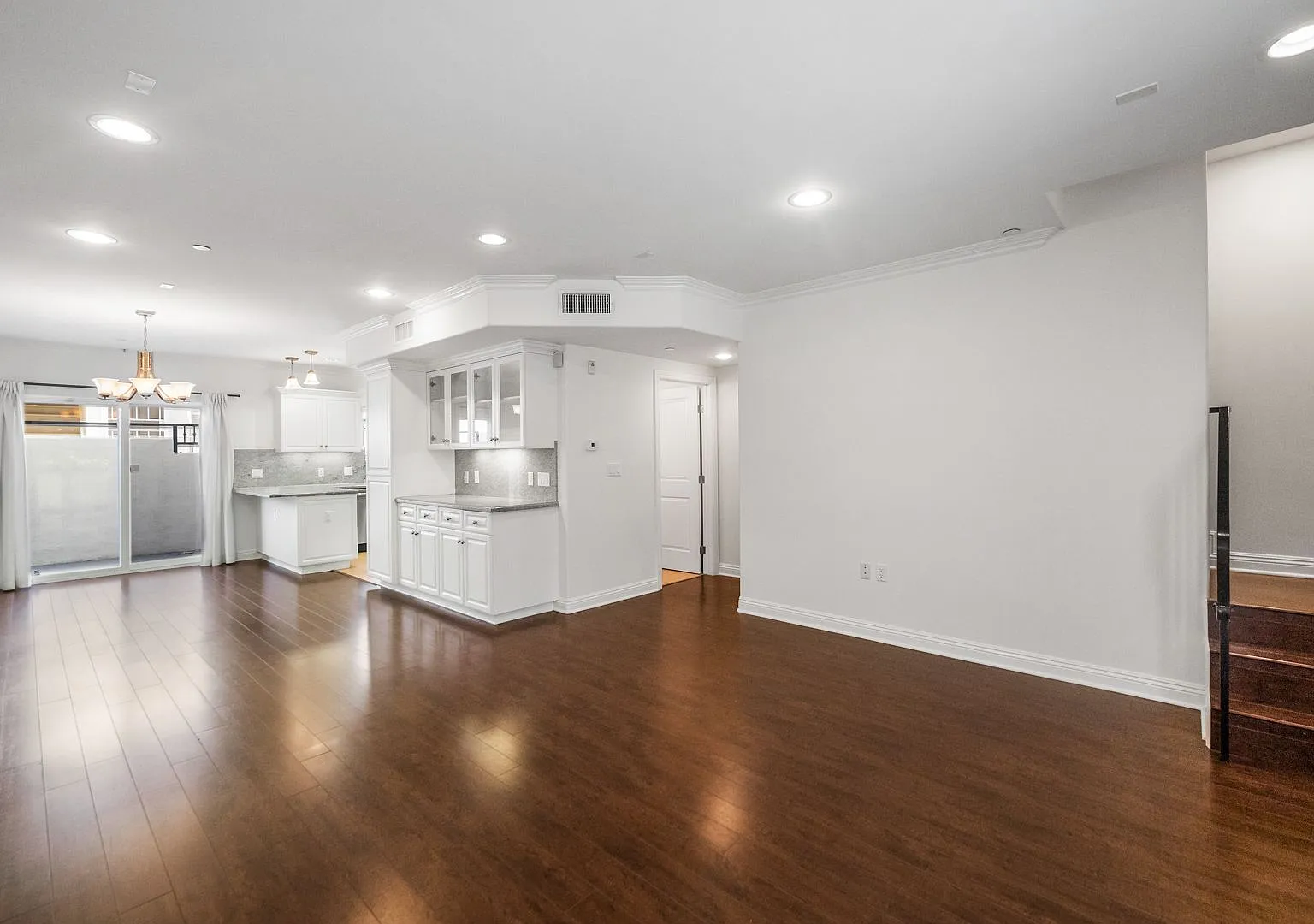 Lja 1529 Beverly, Llc — Photo 3