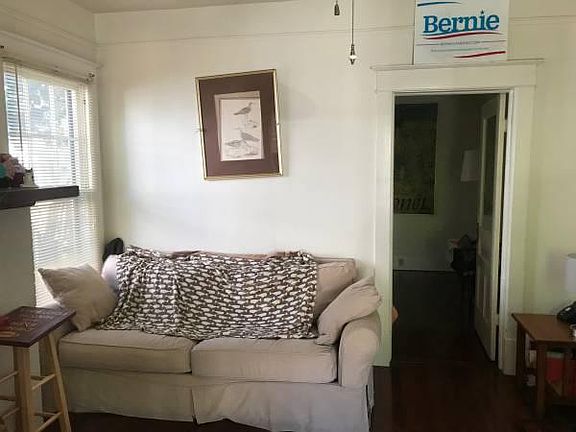 4th image of 107 NW 4th Ave