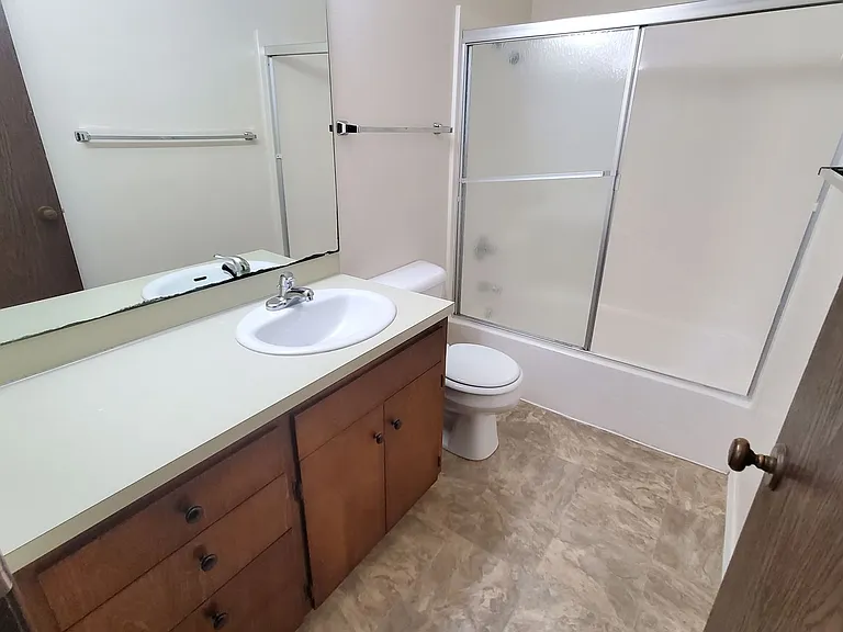 5325 Ravenna Pl NE — Photo 13