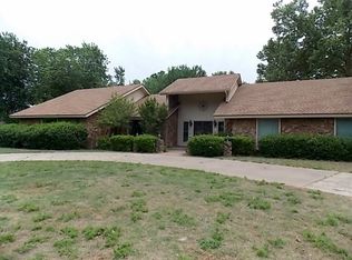 2417 Edgewood Dr, Enid, OK 73703