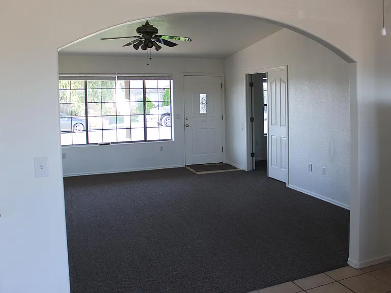 710 Jasper Cir — Photo 4