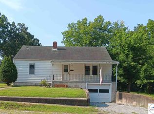 406 W Clinton St, Clinton, MO 64735
