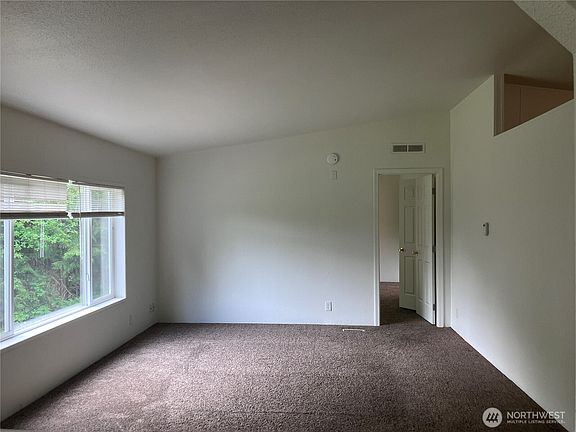 5th image of 60 N Charles Place