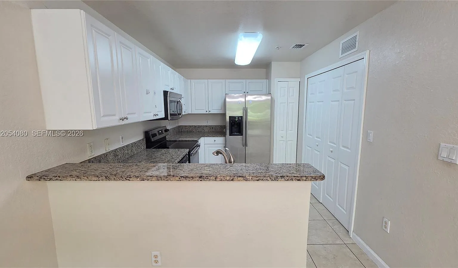 St Mortiz At Doral Condo — Photo 2