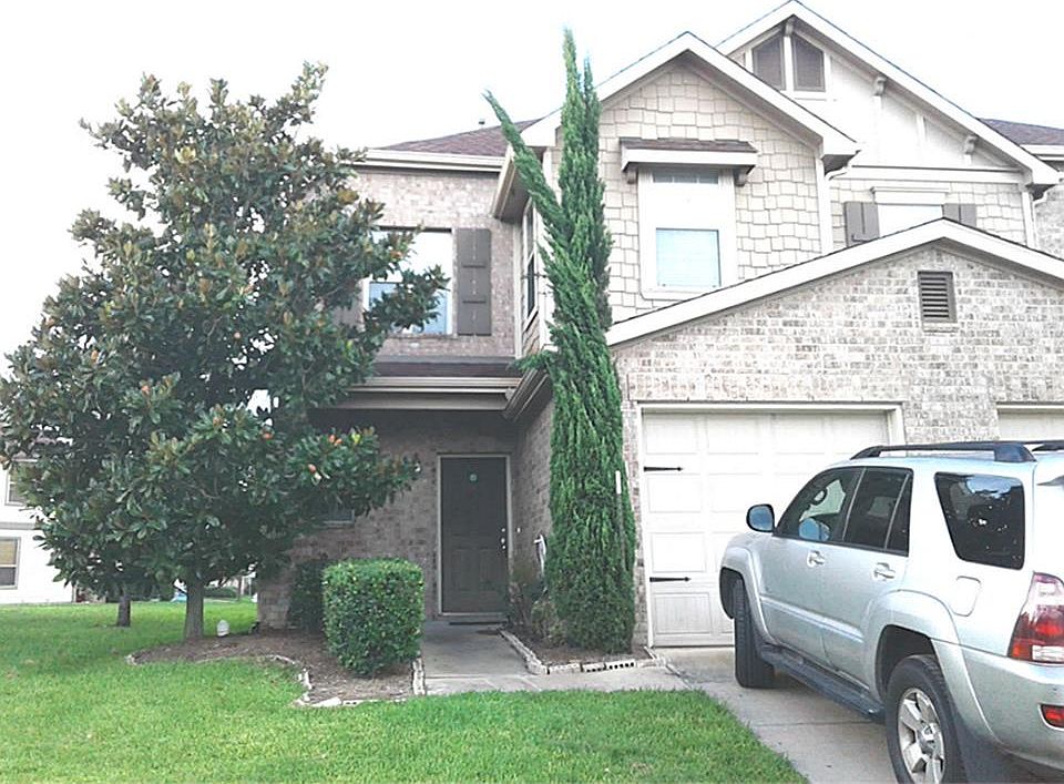 1st image of 13114 Stratford Skies Ln