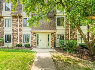 264 W Court Of Shorewood APT 3B, Vernon Hills, IL 60061