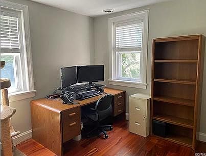 2nd image of 4807 Penick Rd #4807