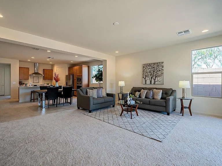 5944 E Melinda Ln — Photo 10