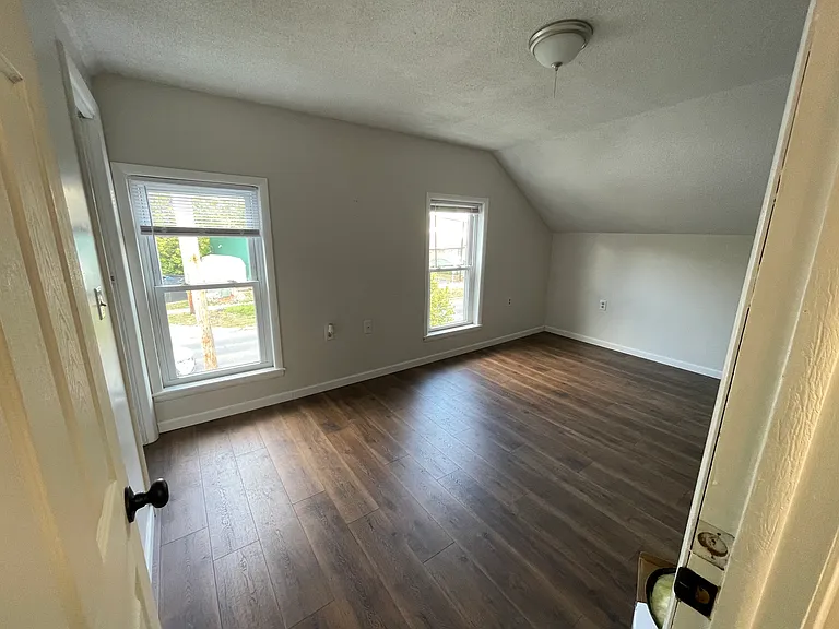 58 Hudson Ave #1 — Photo 8