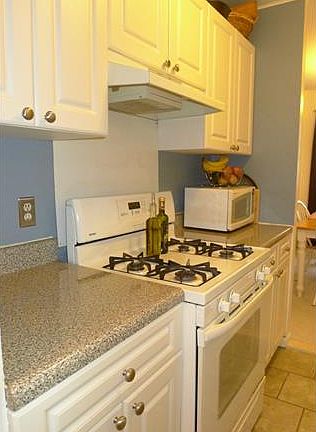 4th image of 47 Alta Ave APT 5D