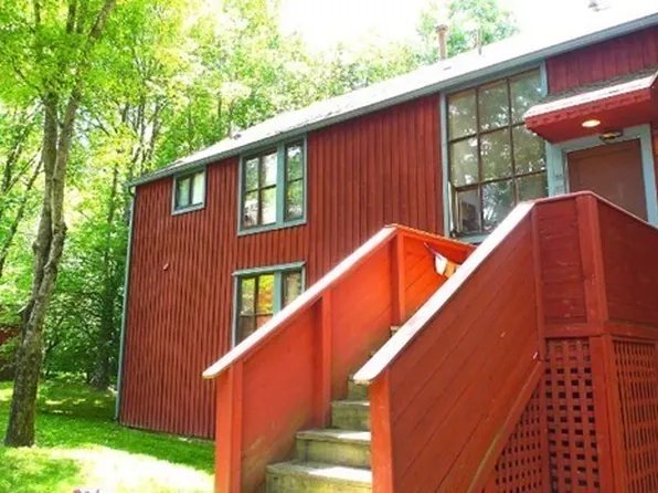 87 Pine Grv, Amherst, MA 01002