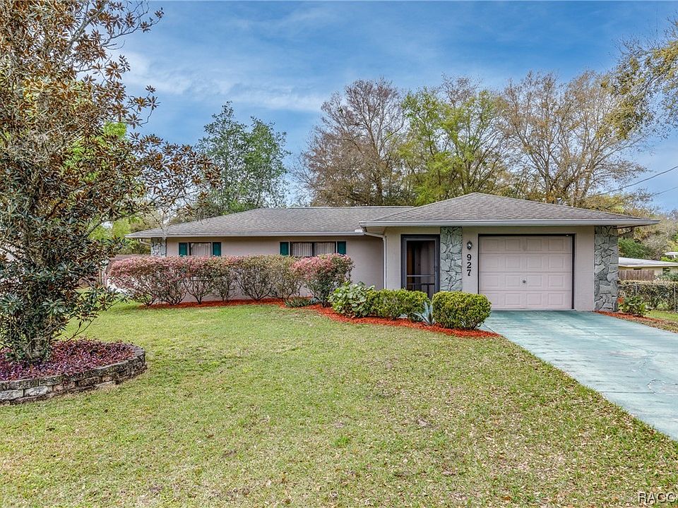 1st image of 927 N Hollywood Cir