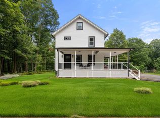 164 N Grand St, Suffield, CT 06078