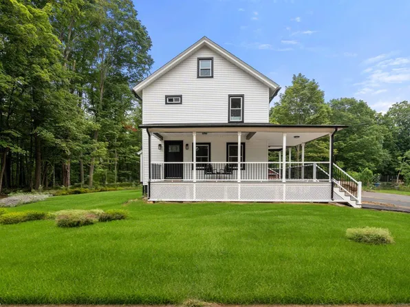 164 North Grand Street, Suffield, CT 06093