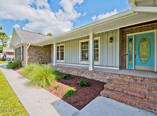 117 Pine Lake Rd, Cape Carteret, NC 28584