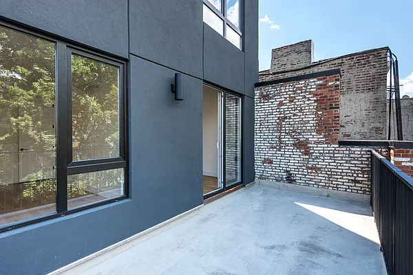 Rented by Nooklyn NYC LLC | media 40