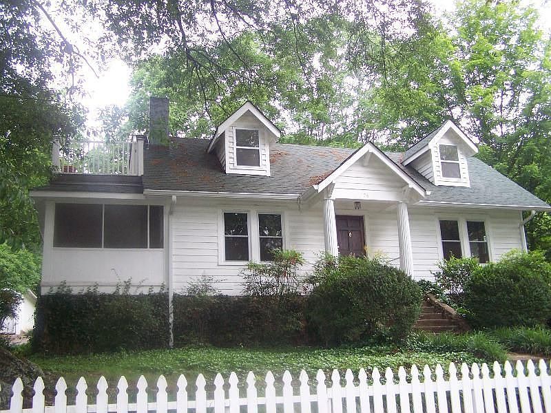 1st image of 24 Waheela Dr
