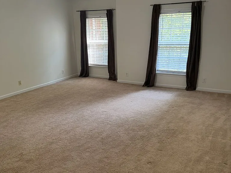 2136 Cason Ln — Photo 12