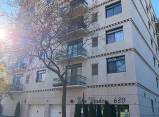 680 N Green St APT 701, Chicago, IL 60642