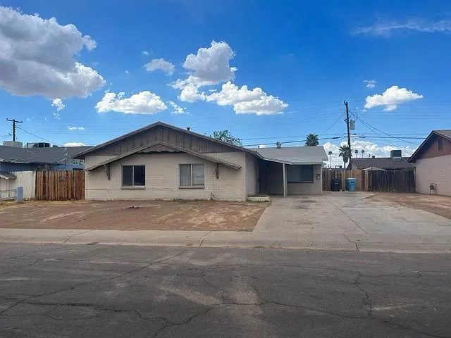 4 bed, 1714 sqft, $1,790 — Photo 1