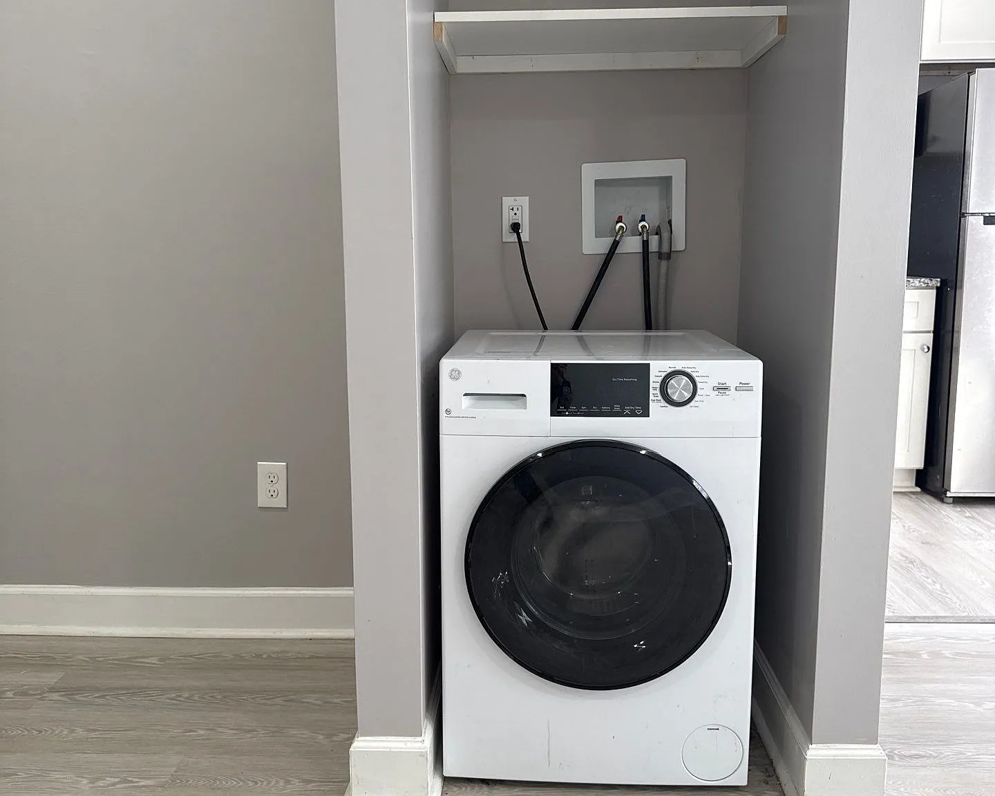 2 bed, 650 sqft, $1,049 — Photo 2
