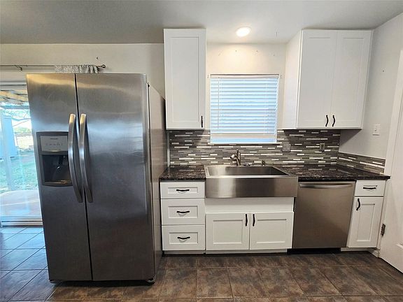 4th image of 2008 Rockview Dr