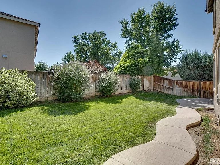 2702 Cintoia Dr — Photo 24