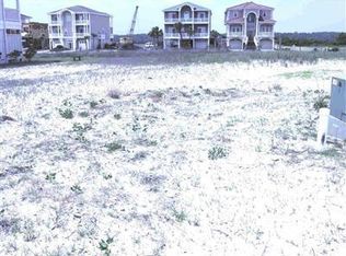 84 W 2nd St, Ocean Isle Beach, NC 28469