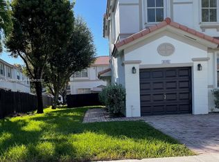 8048 NW 108th Ct, Doral, FL 33178
