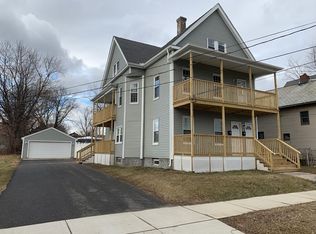 393-395 S Elm St, Holyoke, MA 01040