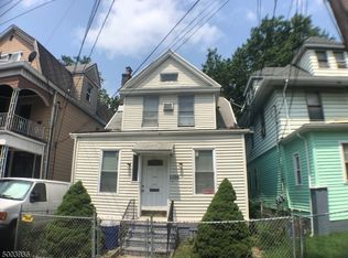 1053 Grove St, Irvington, NJ 07111