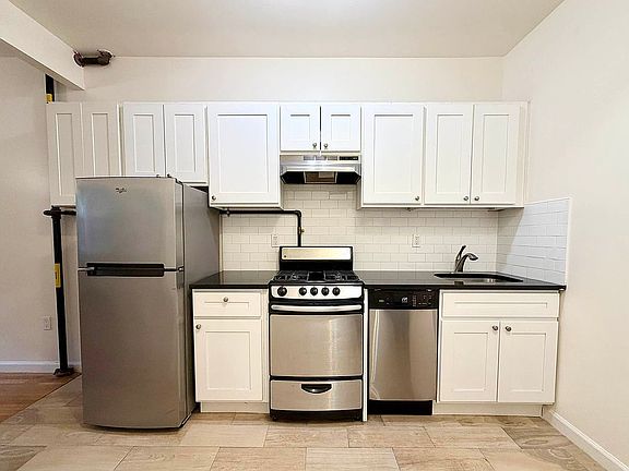 3rd image of 462 6th St APT 1C